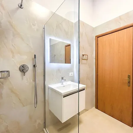 2 Bedrooms 1154