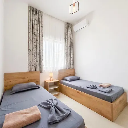 2 Bedrooms 1154