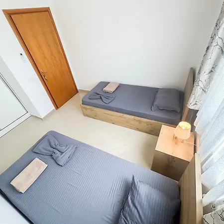 Apartment 2 Bedrooms 1154